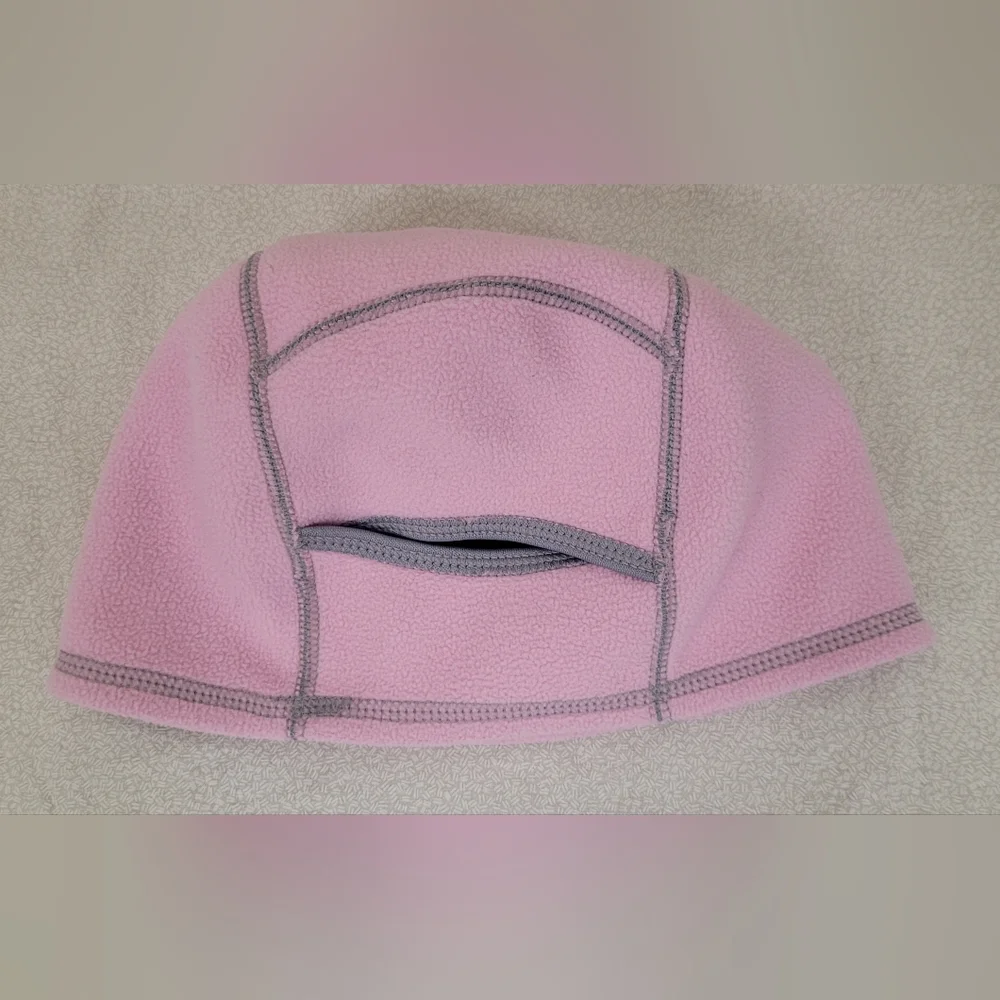 2 Nike Run Reversible Fleece Therma-Fit Running Line Beanie Hat- Girls One Size